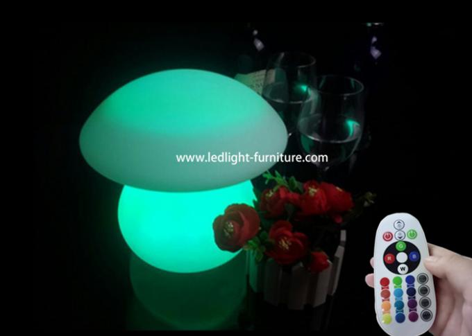 Économie d'énergie colorée mignonne de lampe de champignon de lumière de nuit de LED pour le chevet d'enfants