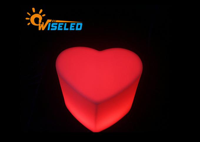 Tabouret de lampe mené par lueur en forme de coeur incassable portative de chaise de barre de LED pour la location de partie