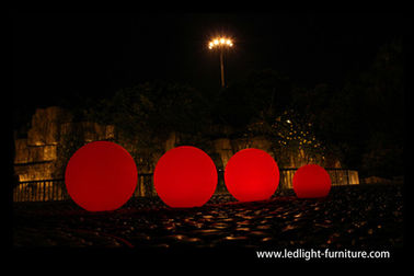 Chine Lumières de flottement géantes de boule de LED/lampe de boule de lueur menée par 100cm avec le contrôleur fournisseur
