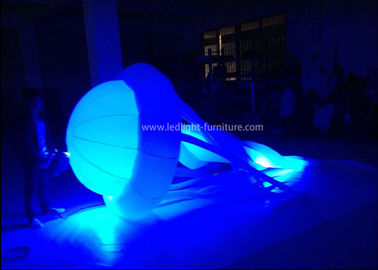 Chine Lumière accrochante de ballon menée par méduses gonflables pour des signes de publicité fournisseur