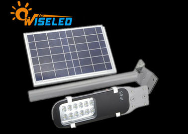 Chine Performance solaire du réverbère du bras simple LED haute 30w avec la structure de preuve de pluie fournisseur