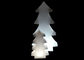 Lampadaire de LED formé par arbre en plastique à piles pour la décoration extérieure de Noël fournisseur