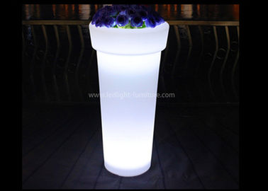 Chine Pots de fleur lumineux par haute ronde légère 16 couleurs rechargeables pour extérieur usine