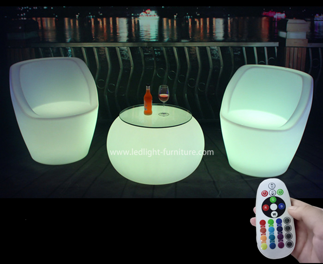 Table basse moderne du PE LED/Tableau de cocktail rond avec le dessus en verre de dessus ou de revêtement en PVC